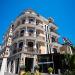 Отель Leon Boutique Hotel 4