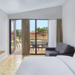 Отель Garuda Beach Village